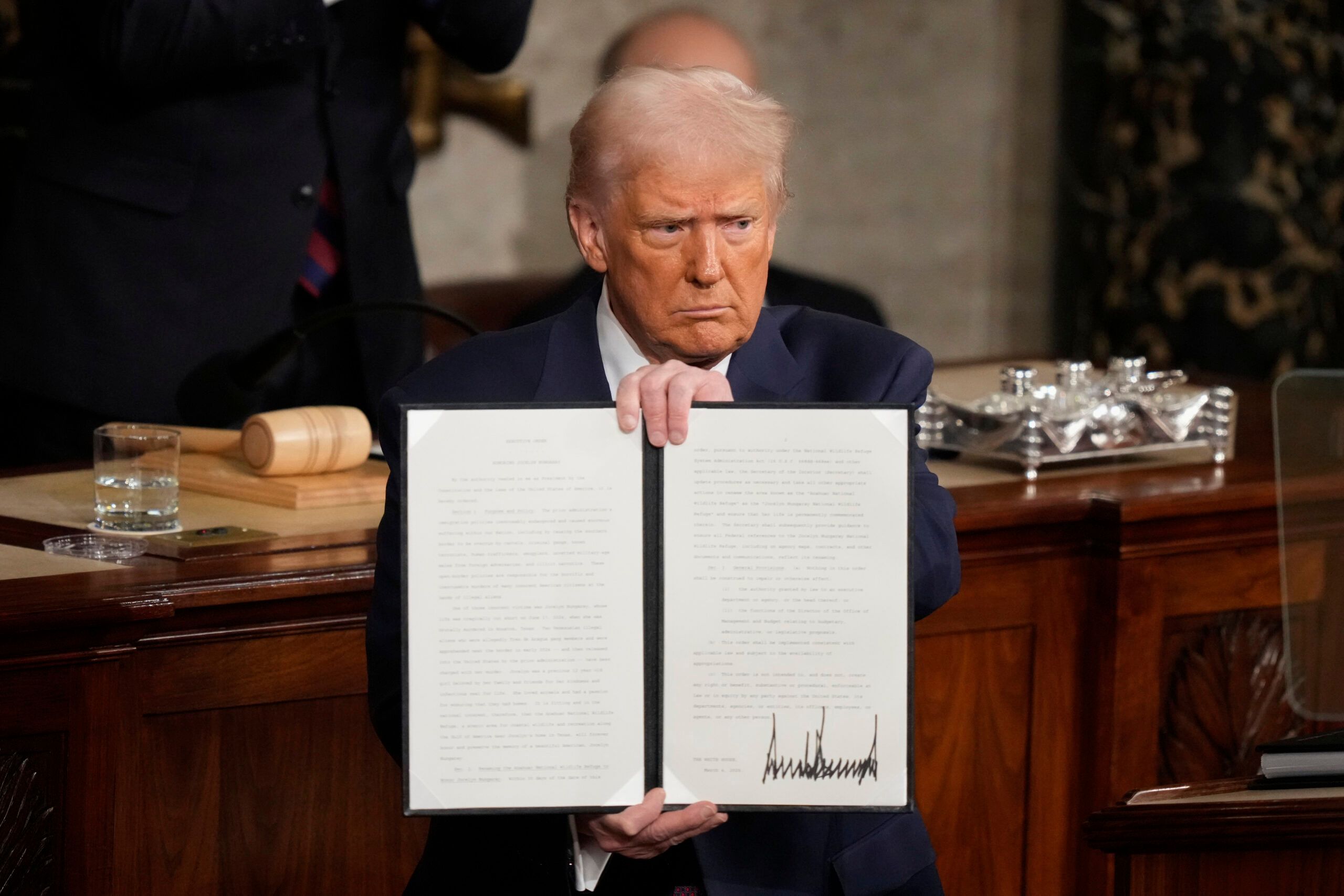 Trump holding EO